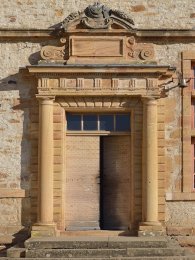 Le portail de l’aile nord