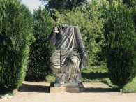 La statue de la république, décapitée La statue de la république, décapitée